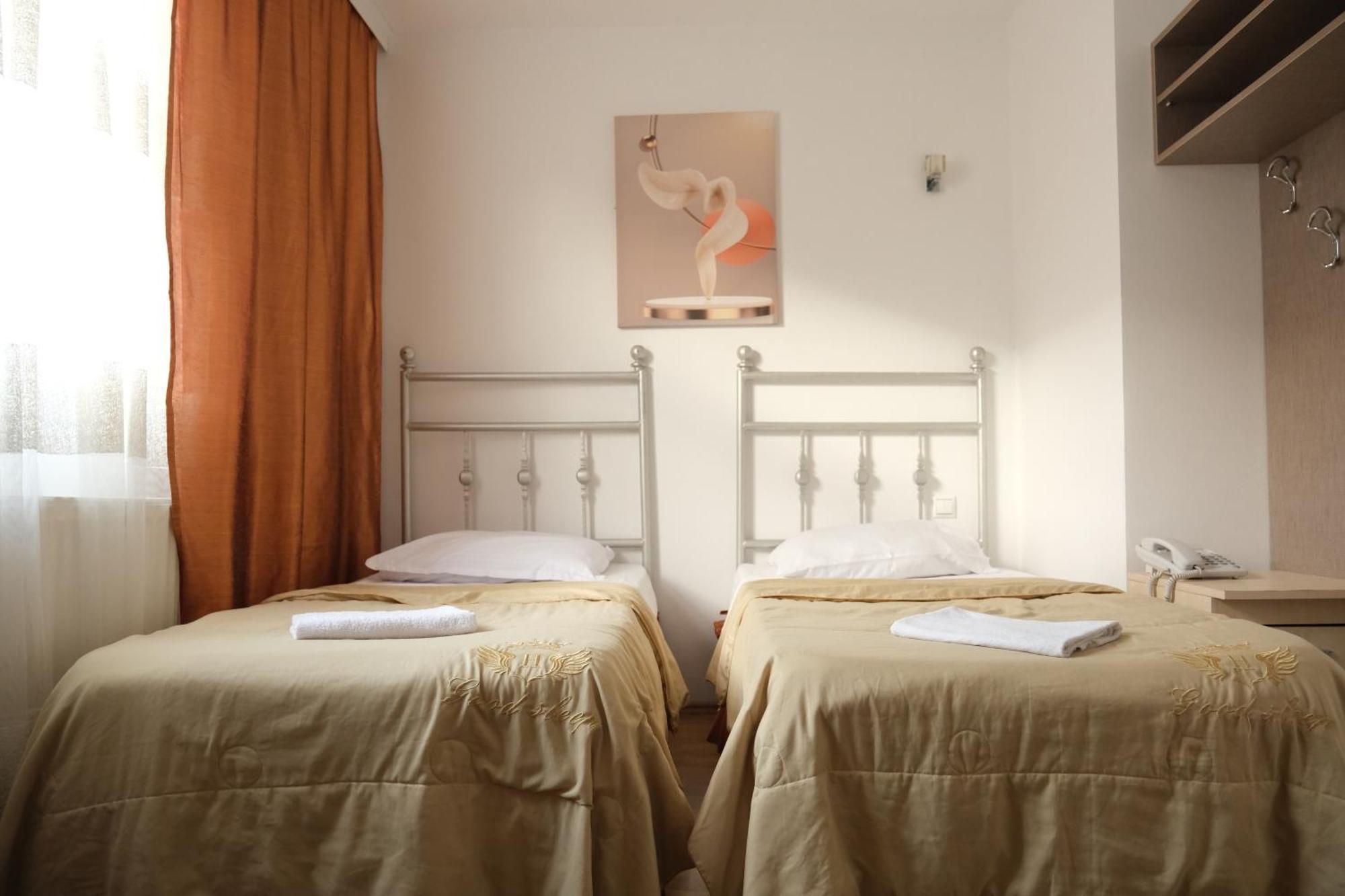 פרישטינה Hotel Sara & Spa מראה חיצוני תמונה